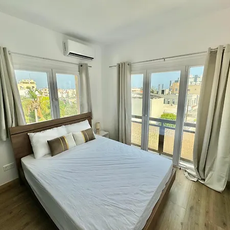 Апартаменты Elegant Penthouse In *
